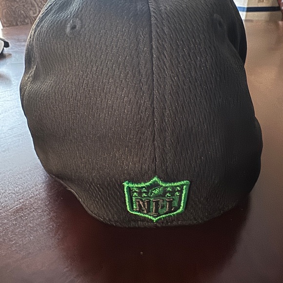 New Era Black Cap Philadelphia Eagles Design - Picture 3 of 6